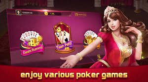 Live card reveal during a Dragon Tiger round Live dealer during card reveal in Dragon Tiger round